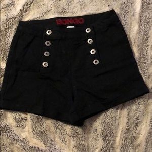 Women’s high rise shorts